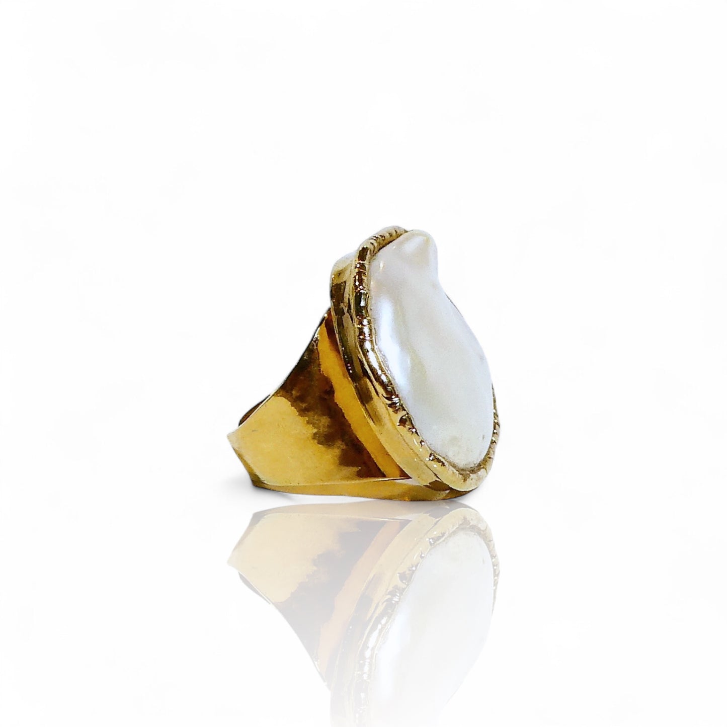 Natural Baroque Pearl Ring
