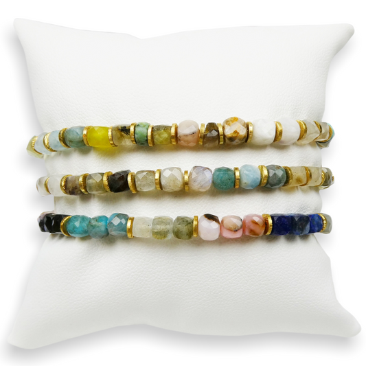 One Mixed Natural Gemstone Bracelet